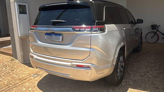 JEEP COMMANDER 2.0 TD380 TURBO DIESEL OVERLAND AT9